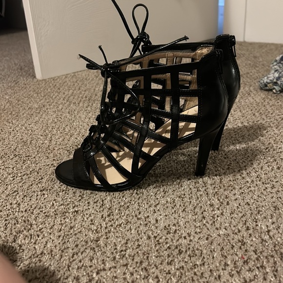 Nine West short boot/ lace up tie sandal heels. Super cute and fun. Size 7.5. - Picture 3 of 4